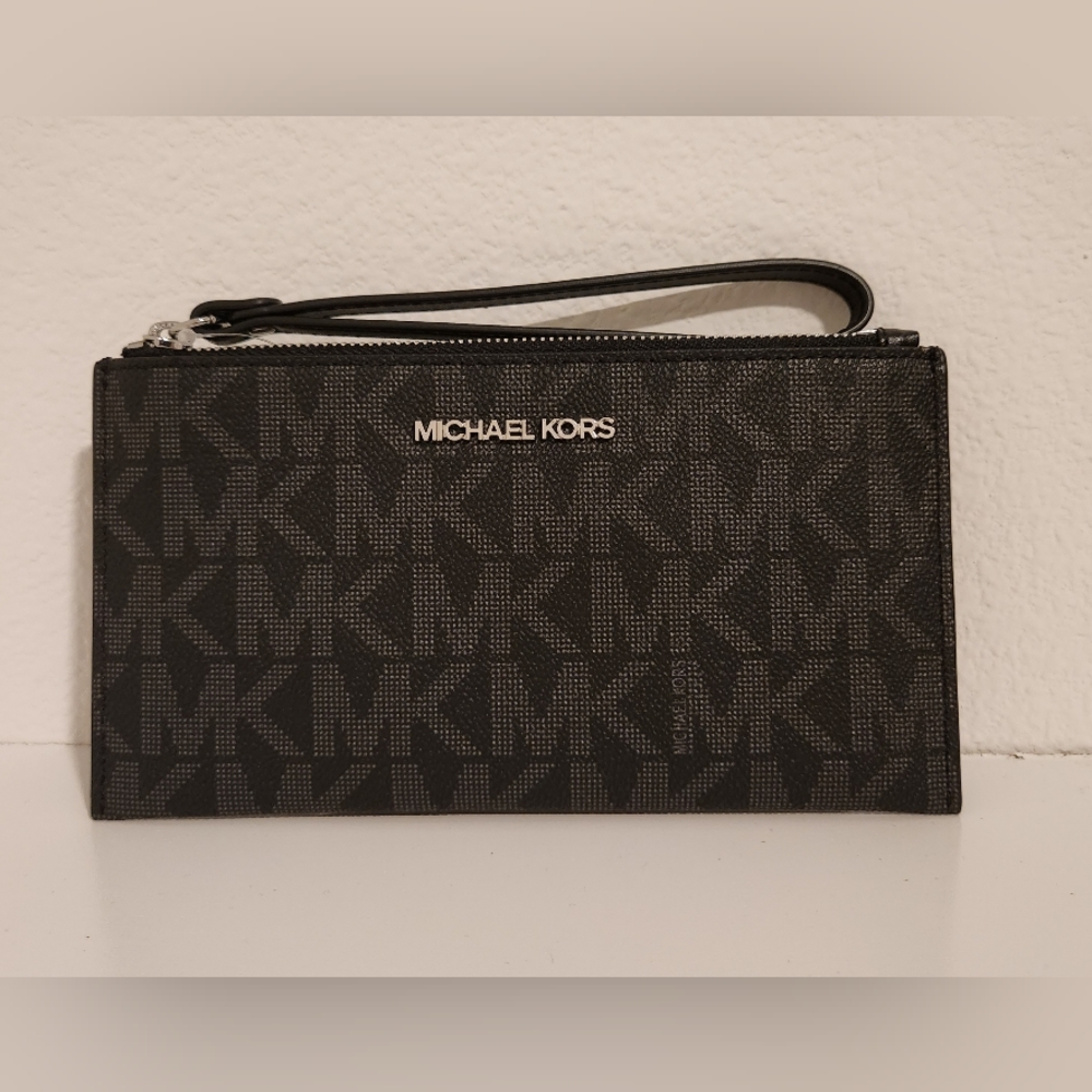 Michael Kors "Jet Set" Wristlet